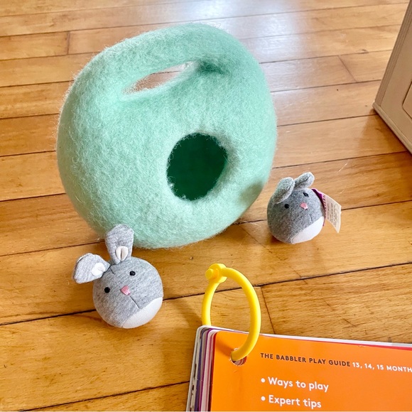 Lovevery The Babbler Play Kit - Picture 5 of 5